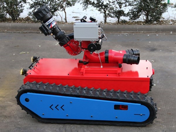 人不用沾险地！遥控履带底盘远程搞定泥泞坡地作业